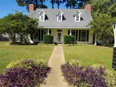 140 Hanover Dr, Brandon, MS 39047 photo 1