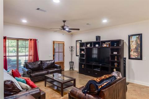 175 Northgate Dr, Canton, MS 39046 photo 3