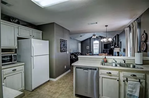 511 Mockingbird Cir, Brandon, MS 39047 photo 10