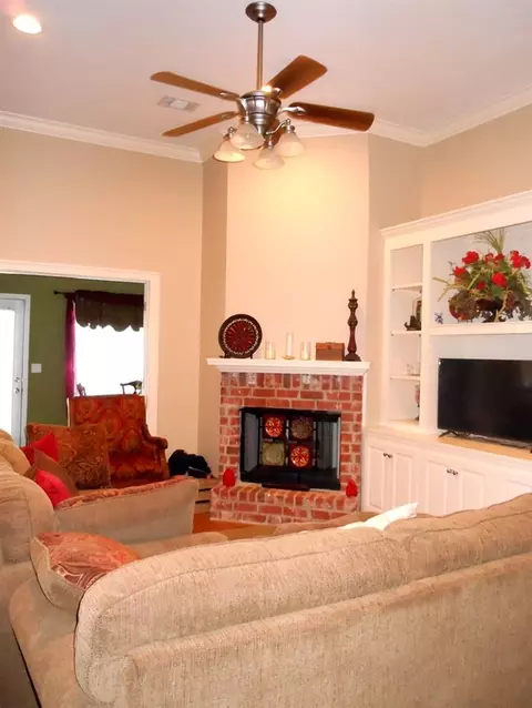305 Spring Hill Pt, Brandon, MS 39047 photo 4