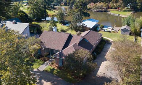 111 Oak Dr, Brandon, MS 39047 photo 1