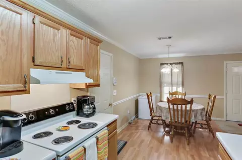 2144 Meagan Dr, Byram, MS 39272 photo 9
