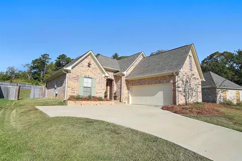 807 Bryce St, Brandon, MS 39047 photo 1