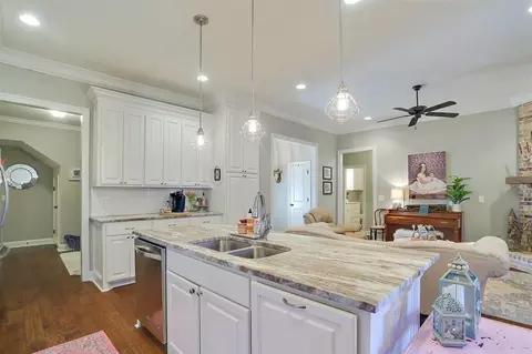 807 Bryce St, Brandon, MS 39047 photo 12