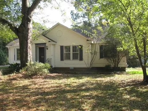 715 Meadowbrook Rd, Jackson, MS 39206 photo 2