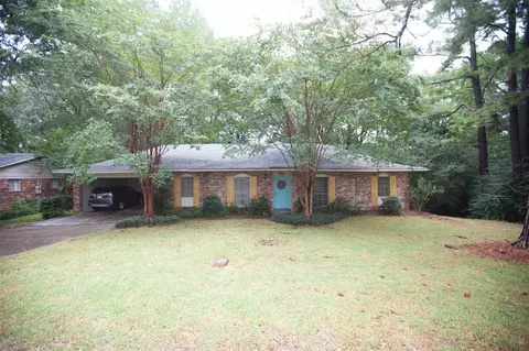 906 Normandy Dr, Clinton, MS 39056 photo 1