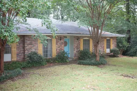 906 Normandy Dr, Clinton, MS 39056 photo 5