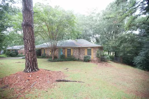 906 Normandy Dr, Clinton, MS 39056 photo 3