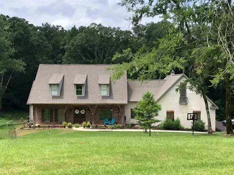104 Skyline Cv, Clinton, MS 39056 photo 1