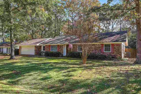 204 Swallow Dr, Brandon, MS 39047 photo 2