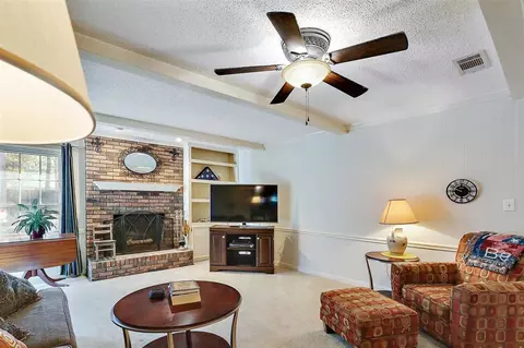 204 Swallow Dr, Brandon, MS 39047 photo 9