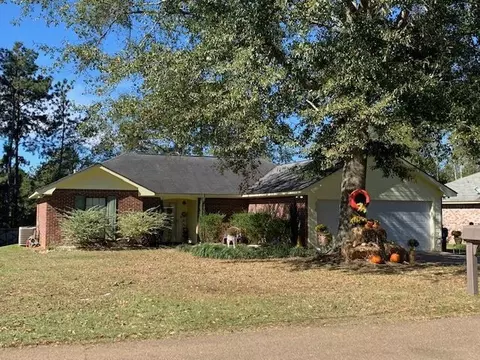 836 Funches St, Brookhaven, MS 39601 photo 2