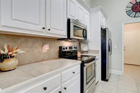 114 Carriage Ln, Florence, MS 39073 photo 9
