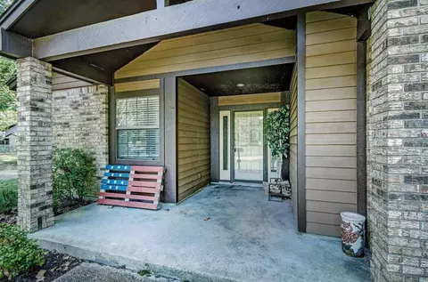 22 Shore Dr, Clinton, MS 39056 photo 2