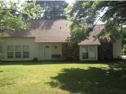403 Pebble Brook Dr, Clinton, MS 39056 photo 1