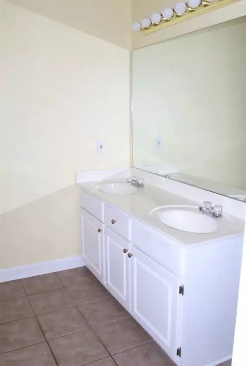 390 Hillandale Dr, Jackson, MS 39212 photo 14
