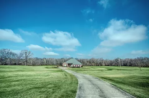 1476 Caroline Dr, Terry, MS 39170 photo 1