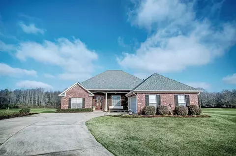 1476 Caroline Dr, Terry, MS 39170 photo 2