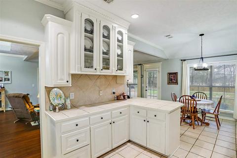 192 Oak Grove Dr, Brandon, MS 39047 photo 11