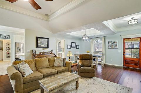 192 Oak Grove Dr, Brandon, MS 39047 photo 9