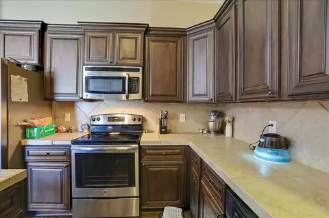 212 Barrington Cv, Florence, MS 39073 photo 9