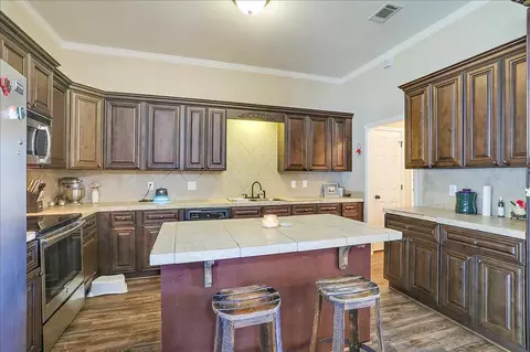 212 Barrington Cv, Florence, MS 39073 photo 6