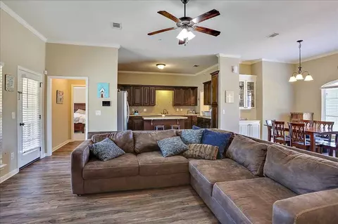 212 Barrington Cv, Florence, MS 39073 photo 4