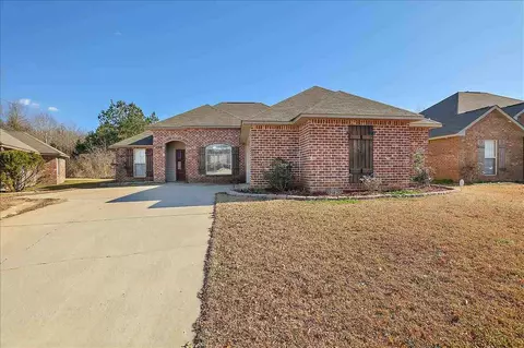 212 Barrington Cv, Florence, MS 39073 photo 1