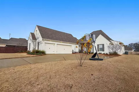 109 First Colony Blvd, Madison, MS 39110 photo 3