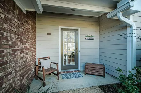 202 Raintree Dr, Brandon, MS 39042 photo 2