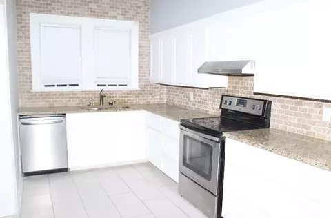 913 Poplar Blvd, Jackson, MS 39202 photo 8