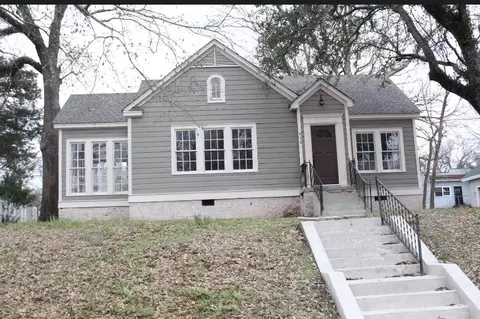 913 Poplar Blvd, Jackson, MS 39202 photo 1