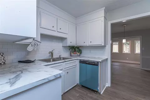 5115 Sycamore Dr, Jackson, MS 39212 photo 8