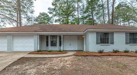 5115 Sycamore Dr, Jackson, MS 39212 photo 1