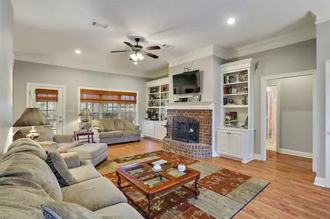 604 Brookfield Pl, Florence, MS 39073 photo 7
