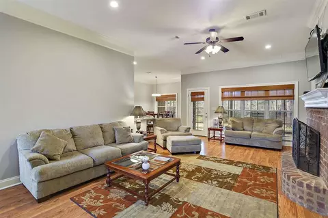 604 Brookfield Pl, Florence, MS 39073 photo 8