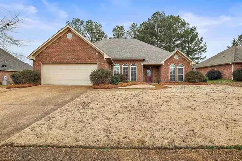 604 Brookfield Pl, Florence, MS 39073 photo 3