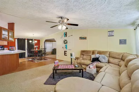 135 Pine Hill Ln, Terry, MS 39170 photo 4