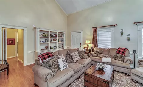 209 Devonport Cir, Raymond, MS 39154 photo 14