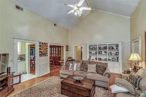 209 Devonport Cir, Raymond, MS 39154 photo 17