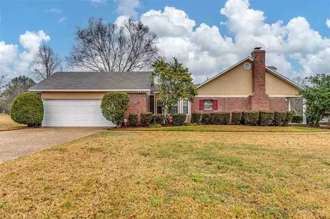209 Devonport Cir, Raymond, MS 39154 photo 8