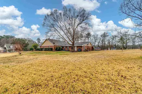 209 Devonport Cir, Raymond, MS 39154 photo 7