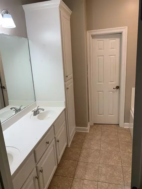 255 Charlene Dr, Byram, MS 39272 photo 11