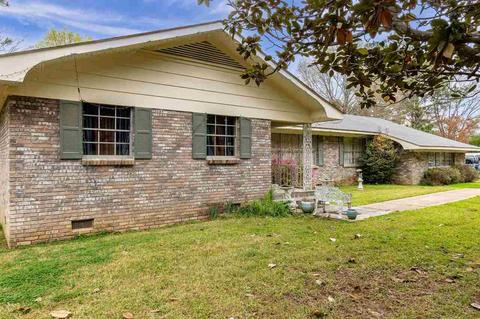 106 Berry Dr, Clinton, MS 39056 photo 4