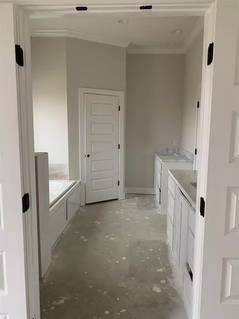 175 Sweetbriar Cir, Canton, MS 39046 photo 6