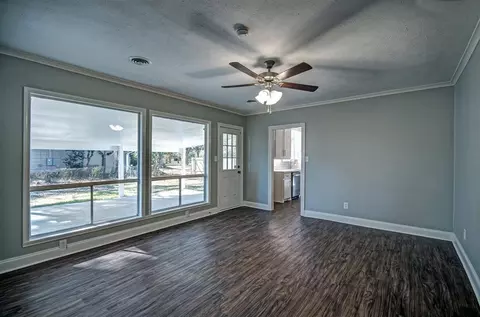 341 Maywood Cir, Jackson, MS 39211 photo 11