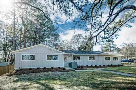 341 Maywood Cir, Jackson, MS 39211 photo 1