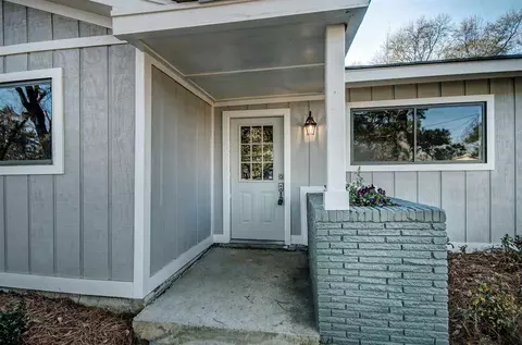 341 Maywood Cir, Jackson, MS 39211 photo 3