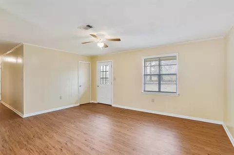 54 W Mcclendon Ln, Forest, MS 39074 photo 7