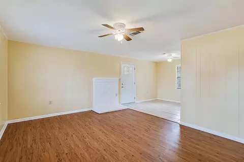 54 W Mcclendon Ln, Forest, MS 39074 photo 6